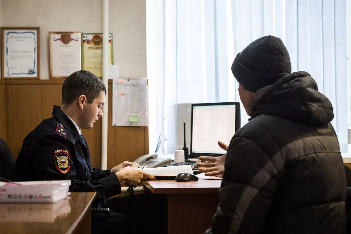 Прием граждан участковым уполномоченным полиции. Психолог в погонах. Один день из жизни участкового. Психолог и Участковый. Новосибирская участковая