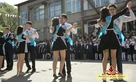 Үйдегі жалаңаш суреттер байқаусызда жарияланды