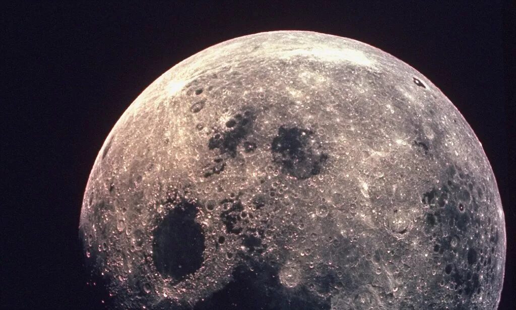 Обратная сторона Луны. Снимки обратной стороны Луны. Обратная сторона Луны из космоса. Фотографии Луны из космоса.