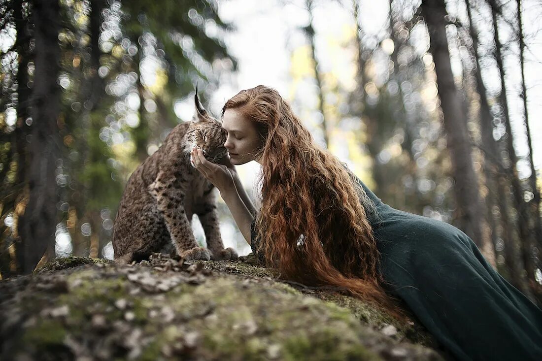 Фотограф Alexandra Bochkareva. Девушка с рысью. Девушка рысь