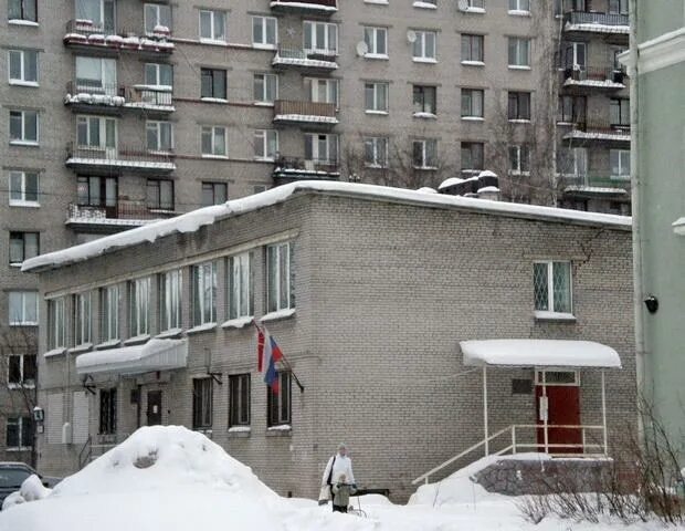 Гужу красносельского района. Красносельский отдел полиции СПБ. 42 Отдел полиции Красносельского района. УМВД России по Красносельскому району Санкт-Петербурга здание. 42 Отдел полиции УМВД РФ по Красносельскому району, Санкт-Петербург.