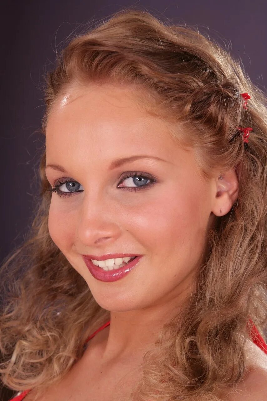 Lauren may. Lauren may wca production. Lauren hemp личная жизнь. Лорен коэн мэгги. Lauren may.