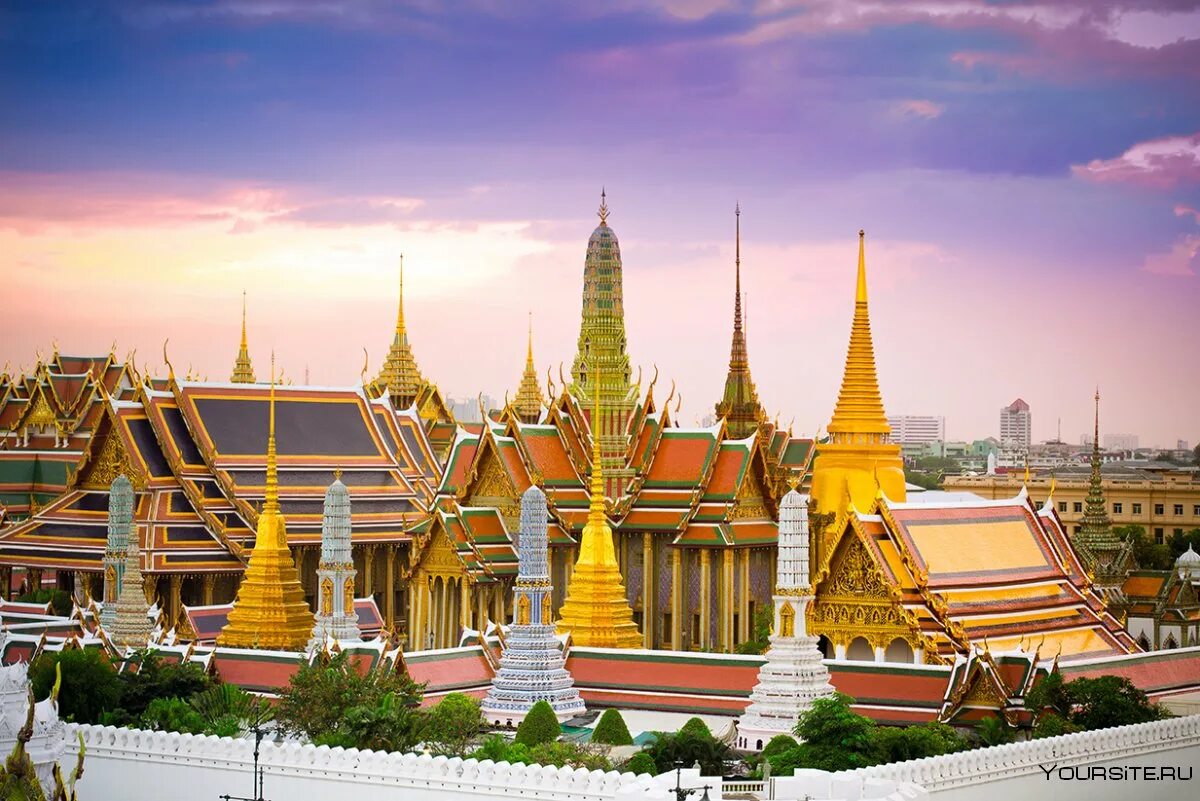 Храм изумрудного Будды в Бангкоке. Ват Пхра Кео Бангкок. Храм изумрудного Будды (ват Пхра Кео). Храм изумрудного Будды) – буддийский храм в Бангкоке. Почему в бангкоке