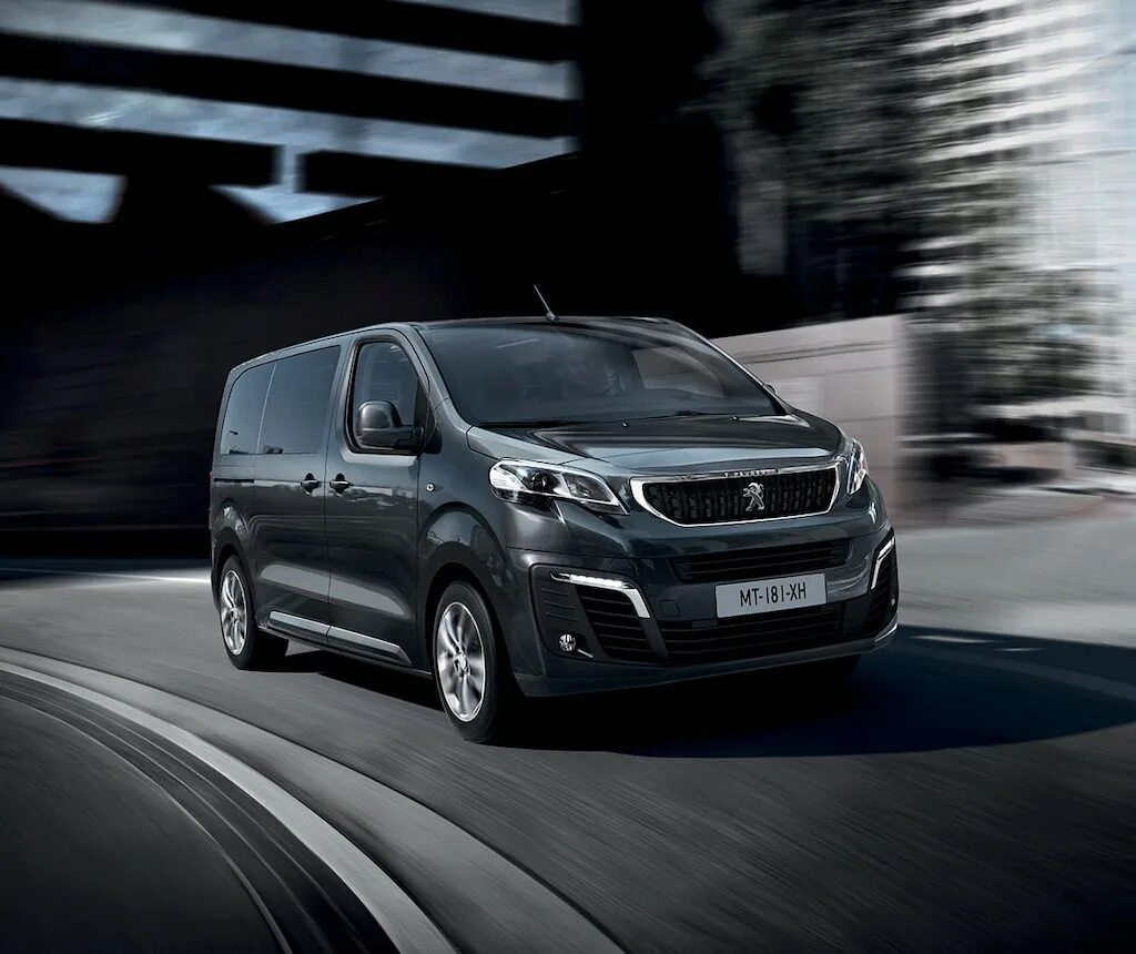 Пежо Травеллер 2022. Пежо Травеллер 2021. Минивэн Peugeot traveller. Пежо Травеллер 2023.