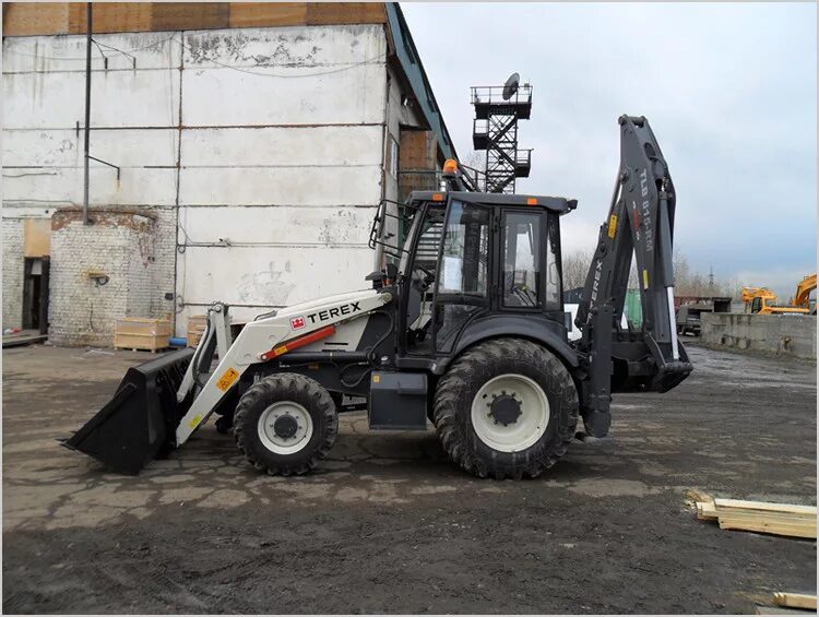 Экскаватор-погрузчик Terex 815. Terex 815 RM. Экскаватор-погрузчик TLB 815-RM. Погрузчик Terex TLB 815. Экскаватор погрузчик umg