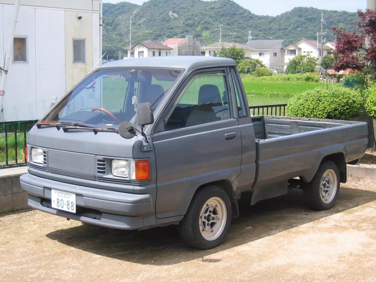 Продажа грузовик тойота. Toyota Town Ace Truck 4wd. Toyota Lite Ace Truck. Toyota Lite Ace грузовик 4wd. Toyota Town Ace 4wd грузовик.