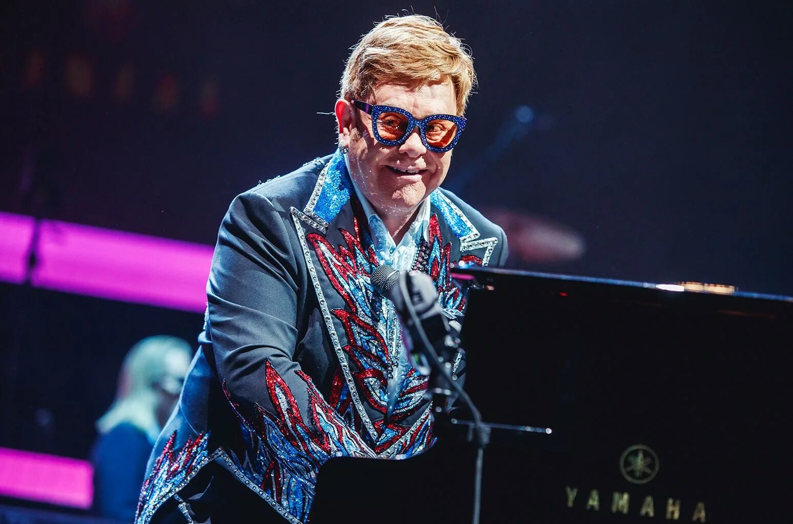 Элтон Джон. Элтон Джон 2022. Elton John Элтон Джон. Элтон Джон шоу. Elton john текст