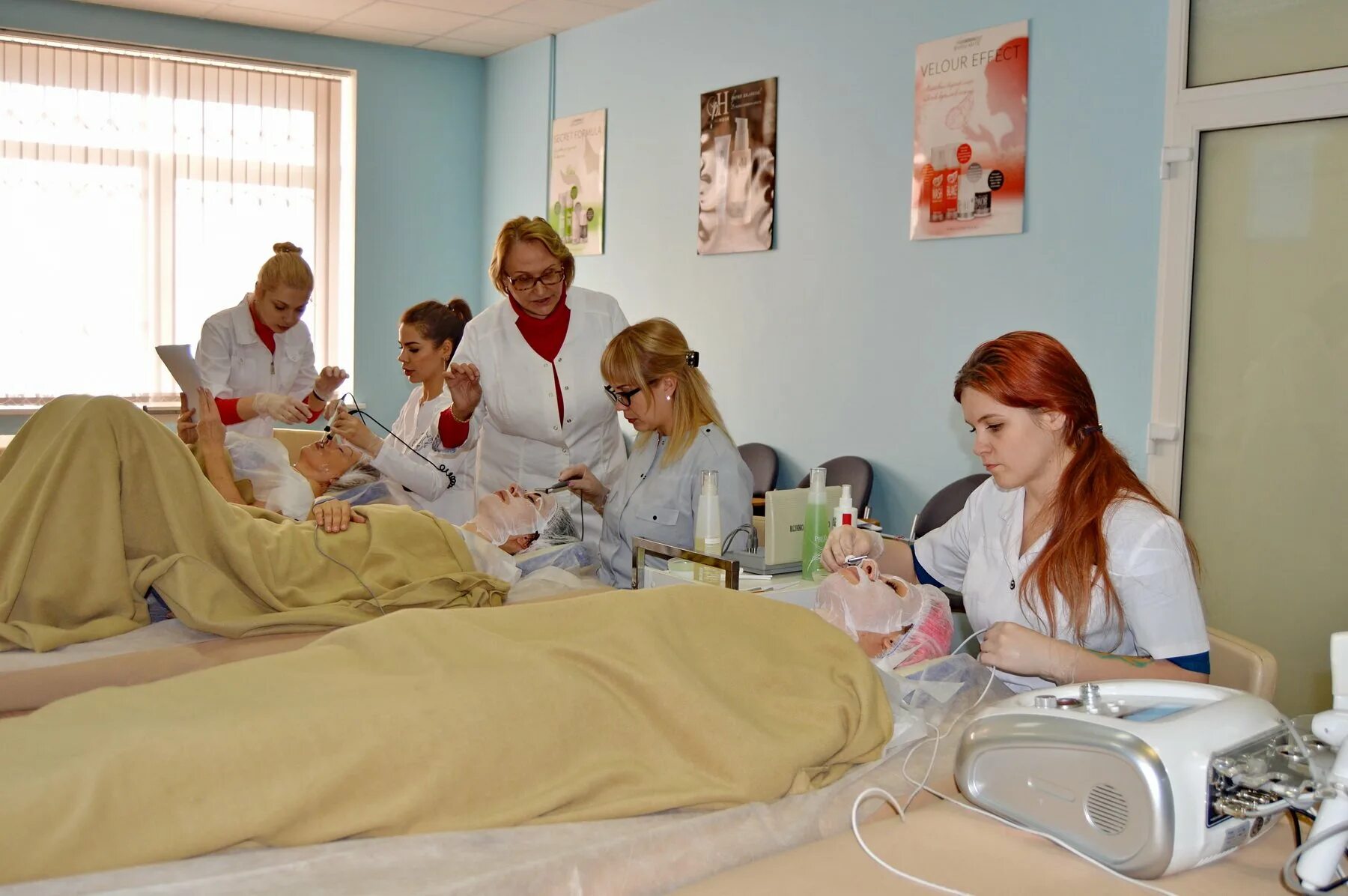 Как получить образование косметолога. Курсы косметологии. учеба на косметолога с медицинским образованием. косметология без мед образования. косметолог-эстетист без медицинского образования.