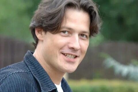 Актер коробов