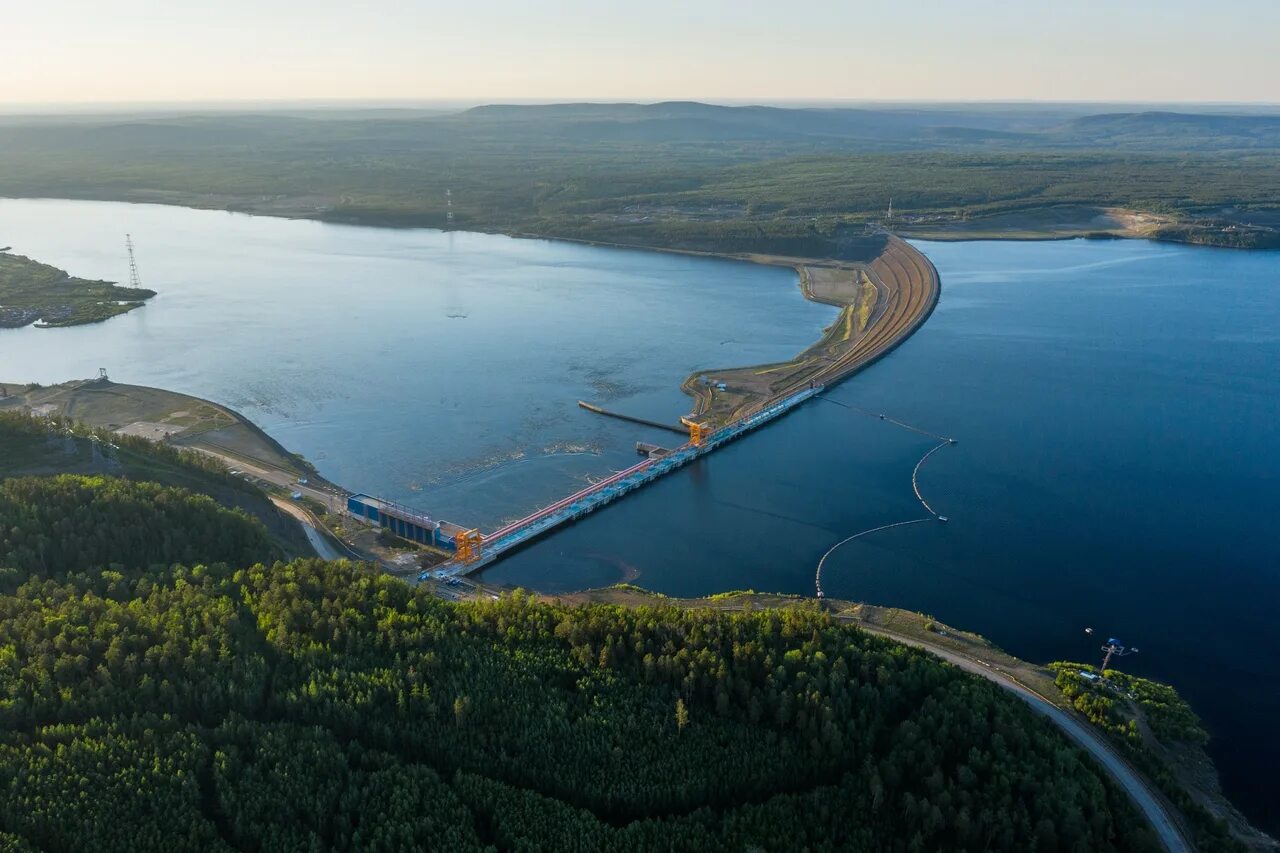 Богучанская ГЭС река Ангара. Река Ангара Братск. Богучанской ГЭС на реке Ангара. Братск Ангара водохранилище. Водохранилище в европейской части россии