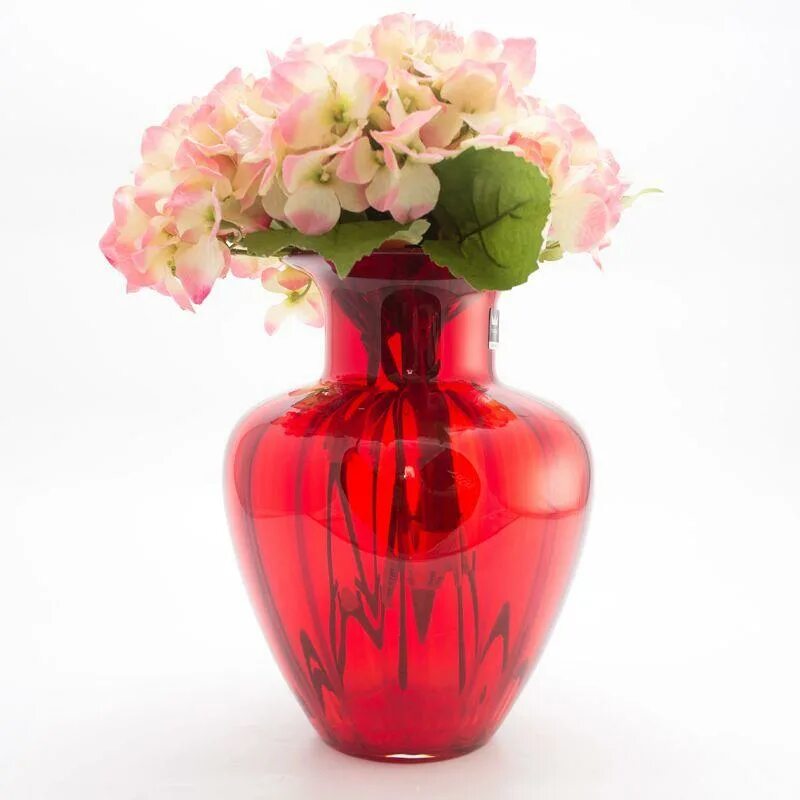 Ваза с красным цветком. Розы в вазе. Слева от красной вазы 15 роз. Розы в вазе. Задача на прилавках цветочного магазина стоят 3 вазы с цветами.