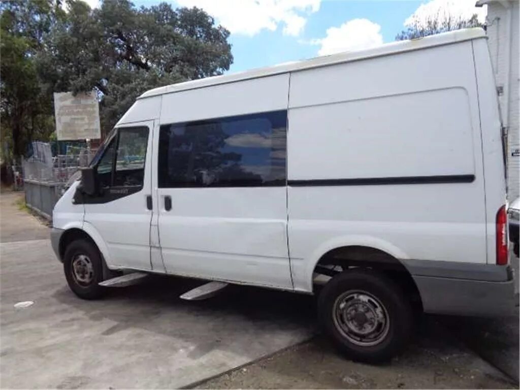 Форд транзит 2006 2014. Ford Transit 2006. Форд Транзит 2006 года. Старый Форд Транзит 2006. Форд Транзит 2006-2013 металлическая.