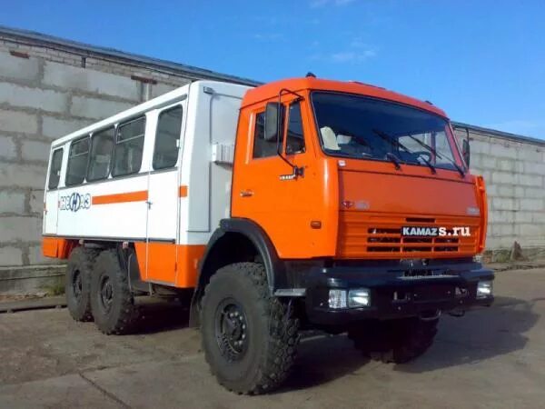 Перевозка пассажиров на базе КАМАЗ, вездеход до 30 мест Перевозка пассажиров п