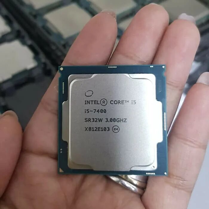 Процессор intel r core tm i5 7400. Интел i5 7400. intel core i5-7400. процессор intel i5 7400 процессор. процессор intel core i5-7400 box.