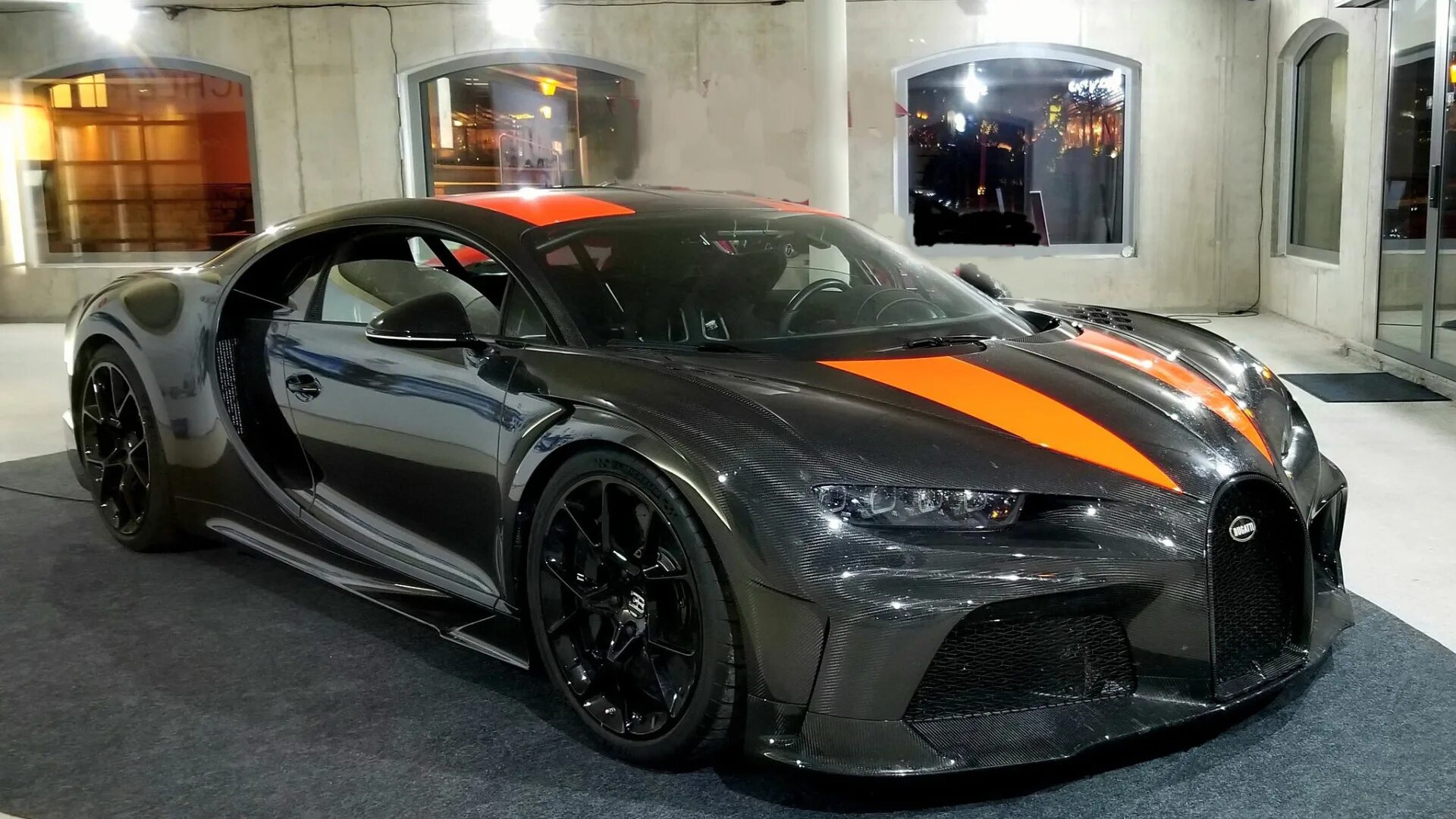 Bugatti chiron супер спорт 300 плюс. Chiron super sport 300+. Бугатти шерон 300. Bugatti chiron super sport 2021. Bugatti chinor super sport 300.