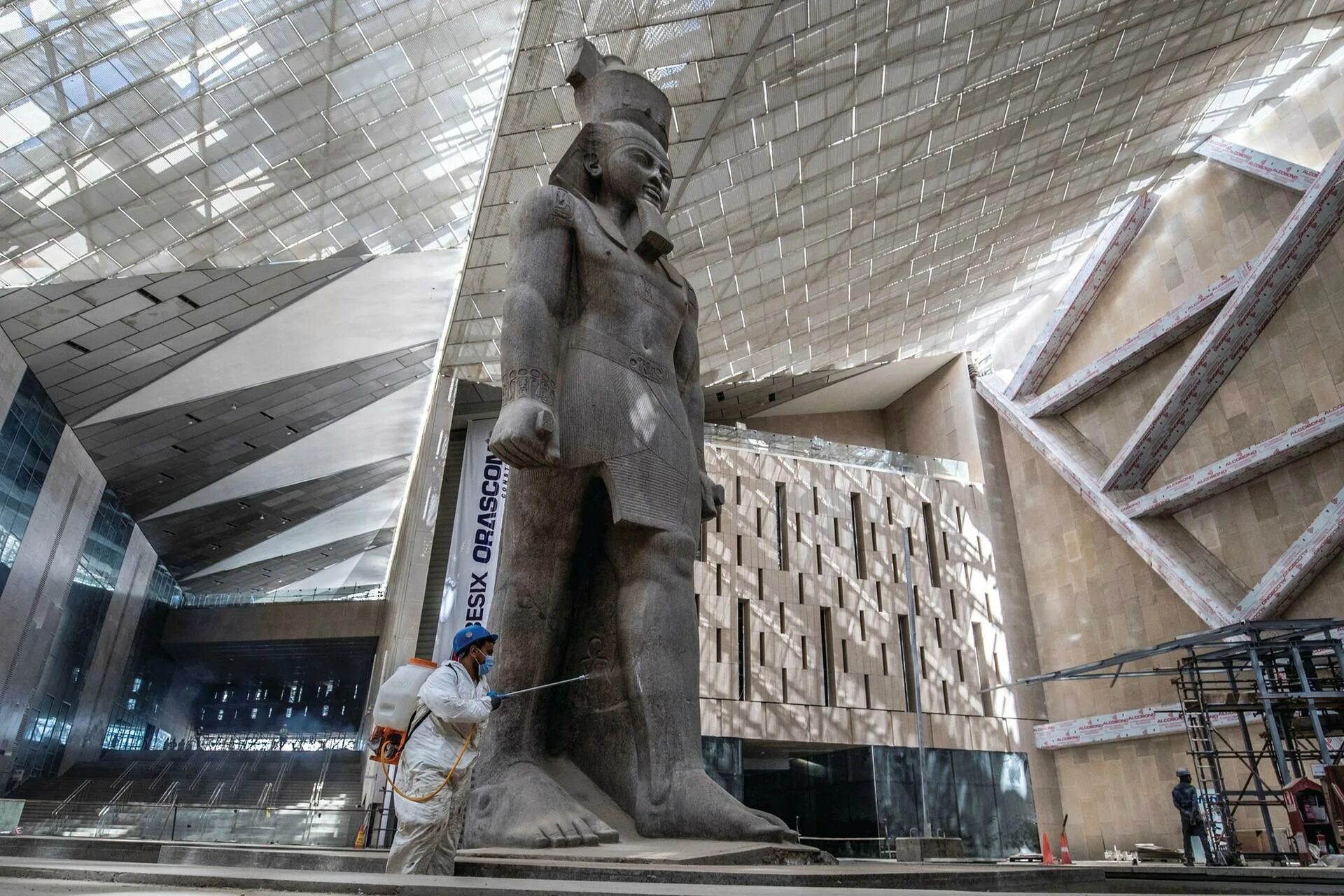 Открыт новый музей. Большой Египетский музей Гиза. Новый музей в Египте. Большой Египетский музей, Каир, Египет. Новый Каирский музей.