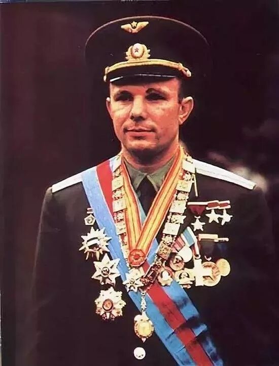 Какими наградами был награжден гагарин. Награды гагарина юрия алексеевича.