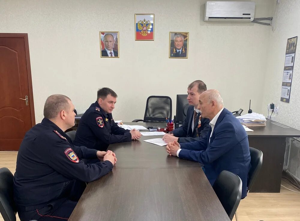 Дежурной части мвд. Контроль полиции. Георгиевский отдел мвд. Отдел полиции 1. Усиление контроля полиции.