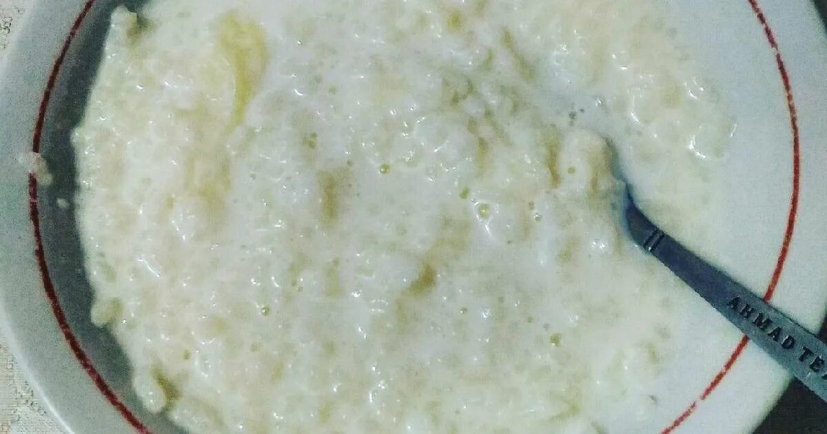 Рисовая каша для новорожденных. Рецепт молочной рисовой каши. Пропорции молочной рисовой каши. Рисовая каша. Каша рисовая молочная.
