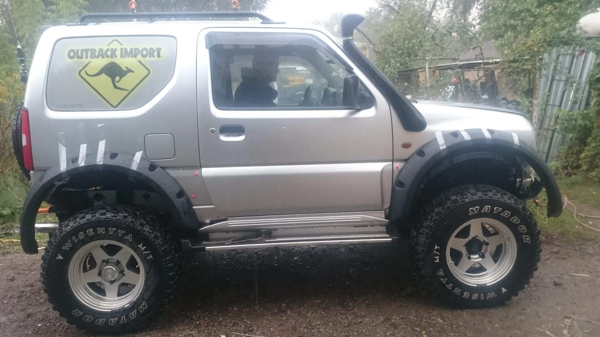 Расширители арок suzuki jimny. Арки сузуки джимни. Расширители колесных арок на сузуки джимни. Бушвакеры на pajero 2. Расширители арок на сузуки джимни.