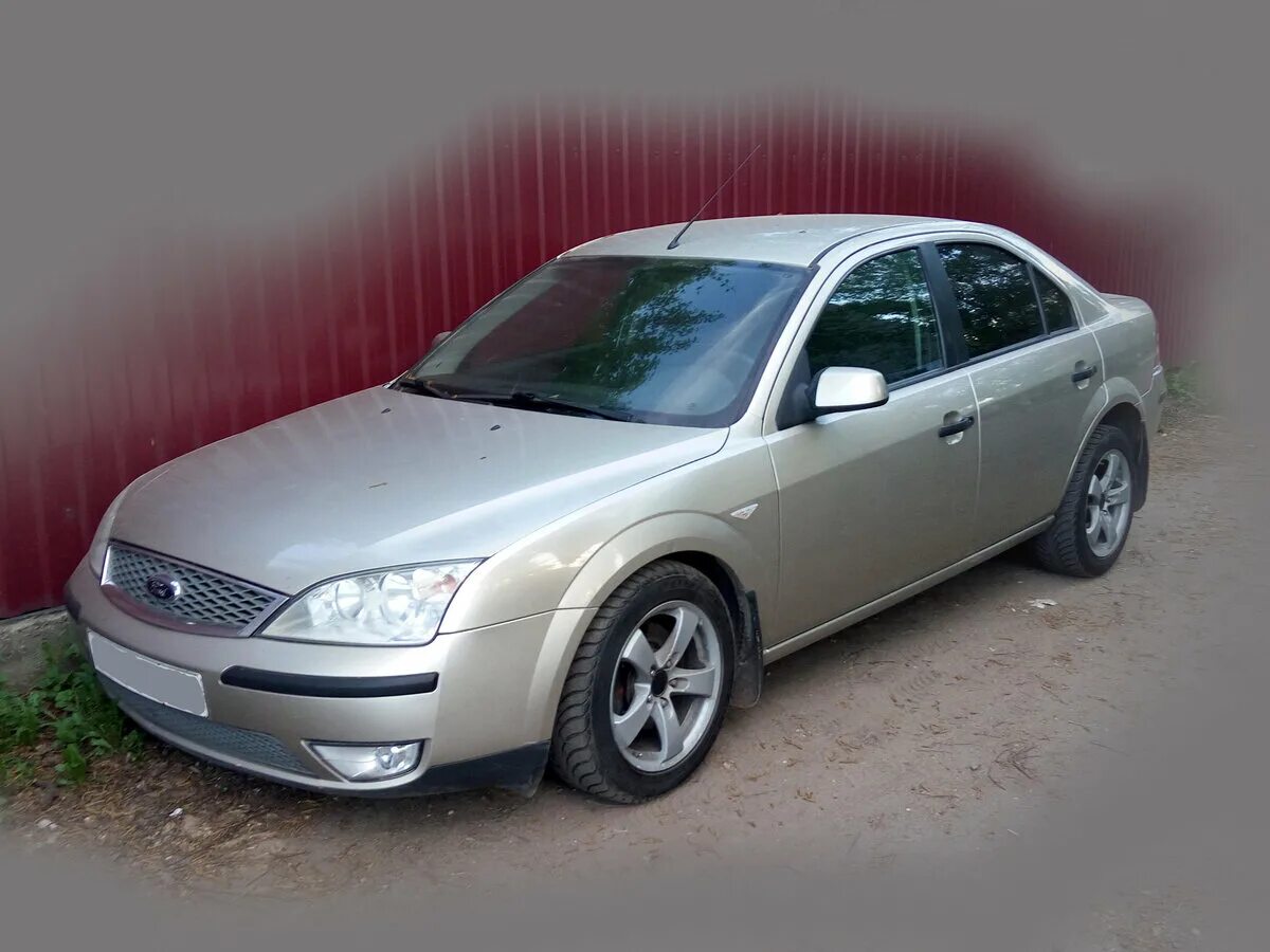 Ford maverick 3. Ваз 2112 2005г. Volkswagen touareg 1 черный. Машины бу 2005. Ваз 2115 2005 авто.