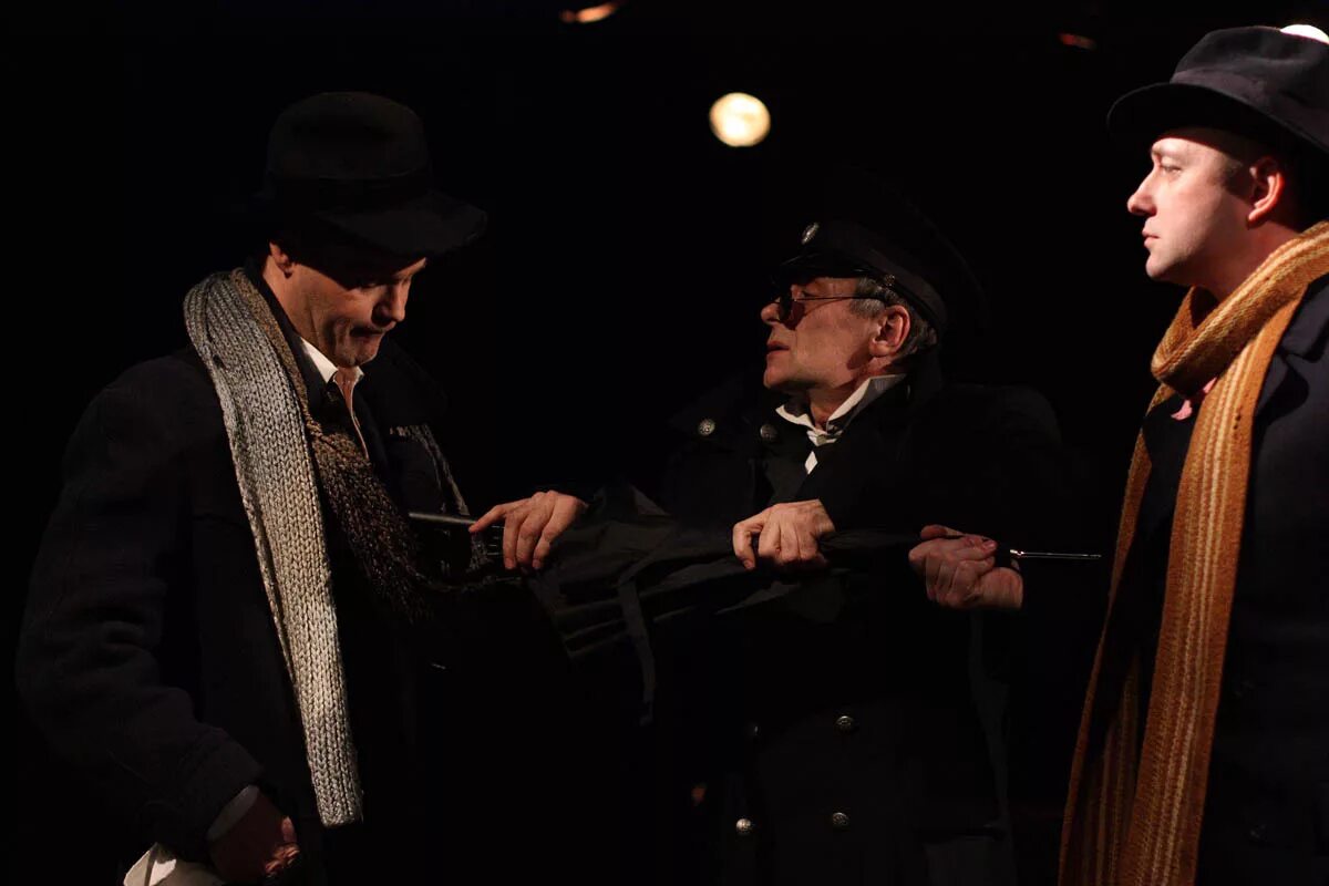 человек в футляре театр. таганрогский театр спектакли. вольховского. человек в футляре театр. человек в футляре спектакль.