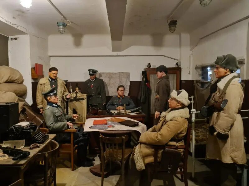 Музей бункер паулюса волгоград. Музей пленения паулюса в волгограде. Сталинград площадь павших борцов 1942. Больница ильича сталинград. Ворошиловский район сталинград.