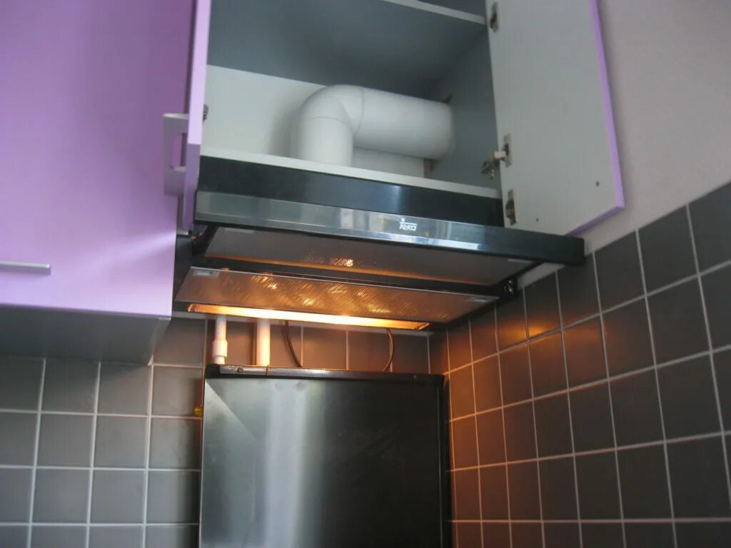 Кухонная вытяжка с выводом в вентиляцию 60 Teka c-63235-c. Вытяжка воздуховод nv150. Вытяжка 850 отвод. Кухонная вытяжка KCH 6301.