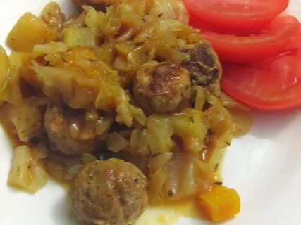 Тушеные овощи с фрикадельками