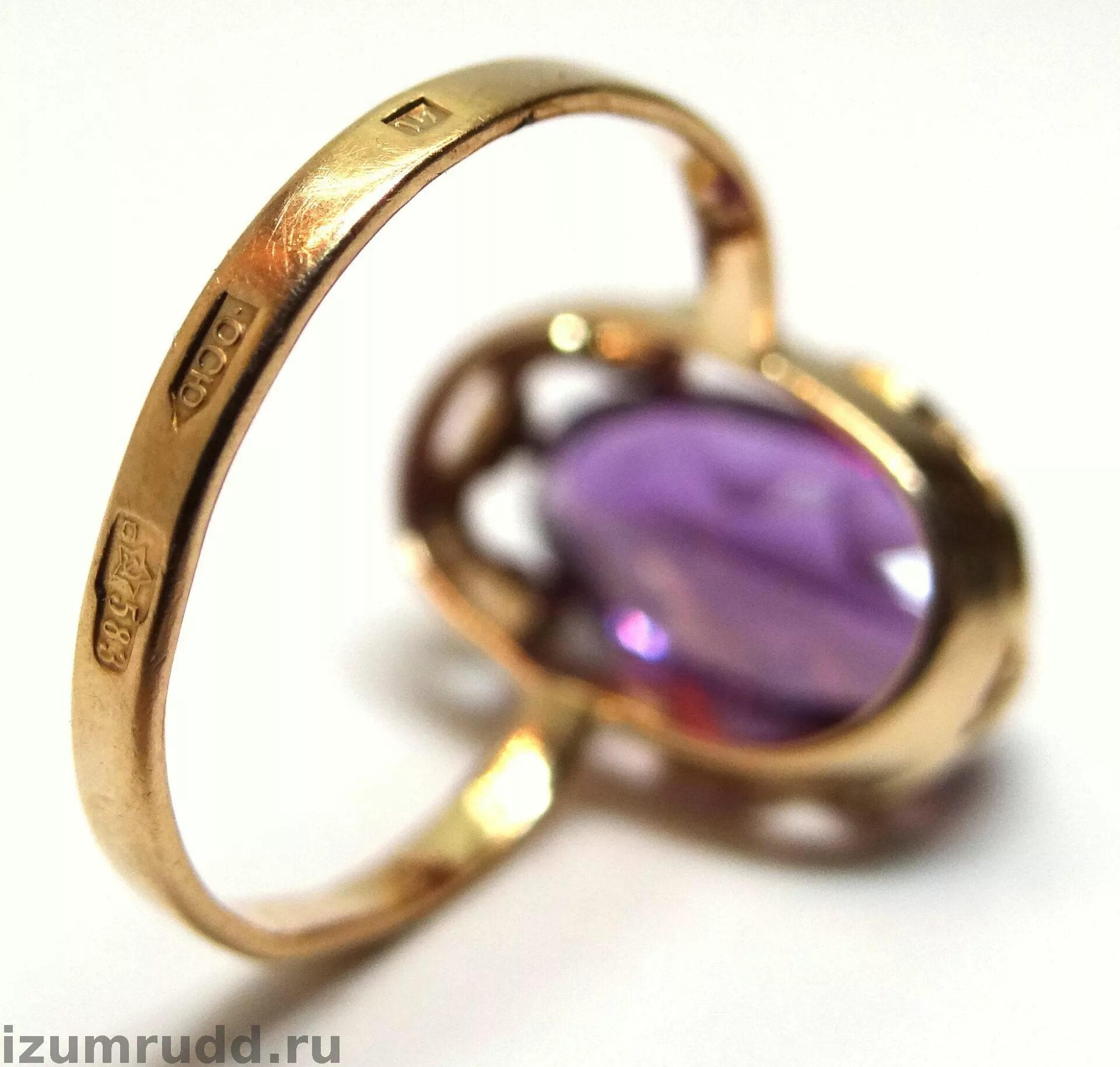 корунд камень рубин ссср 583 пробы. кольцо с камнем 583. перстень с корундом рубином 583 пробы. кольцо 583 пробы ссср с морганитом. золотое кольцо советского производства 583 пробы имитация рубина.