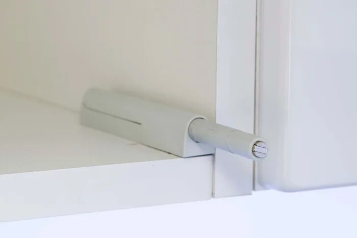 Система пуш ту опен. 60233 hettich универсальный толкатель push-to-open. механизм пуш ап для дверей. push-to-open для дверей без ручек. ручки push to open.
