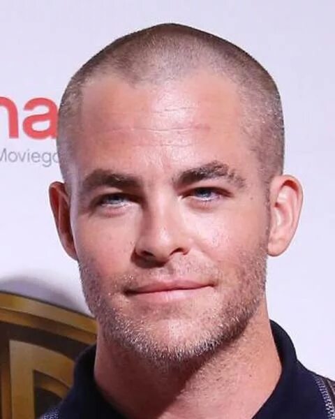 Как выглядит стрижка 0. Buzz cut стрижка мужская. стрижка buzz buzz cut. buzz cut 6 мм. стрижка под ноль.