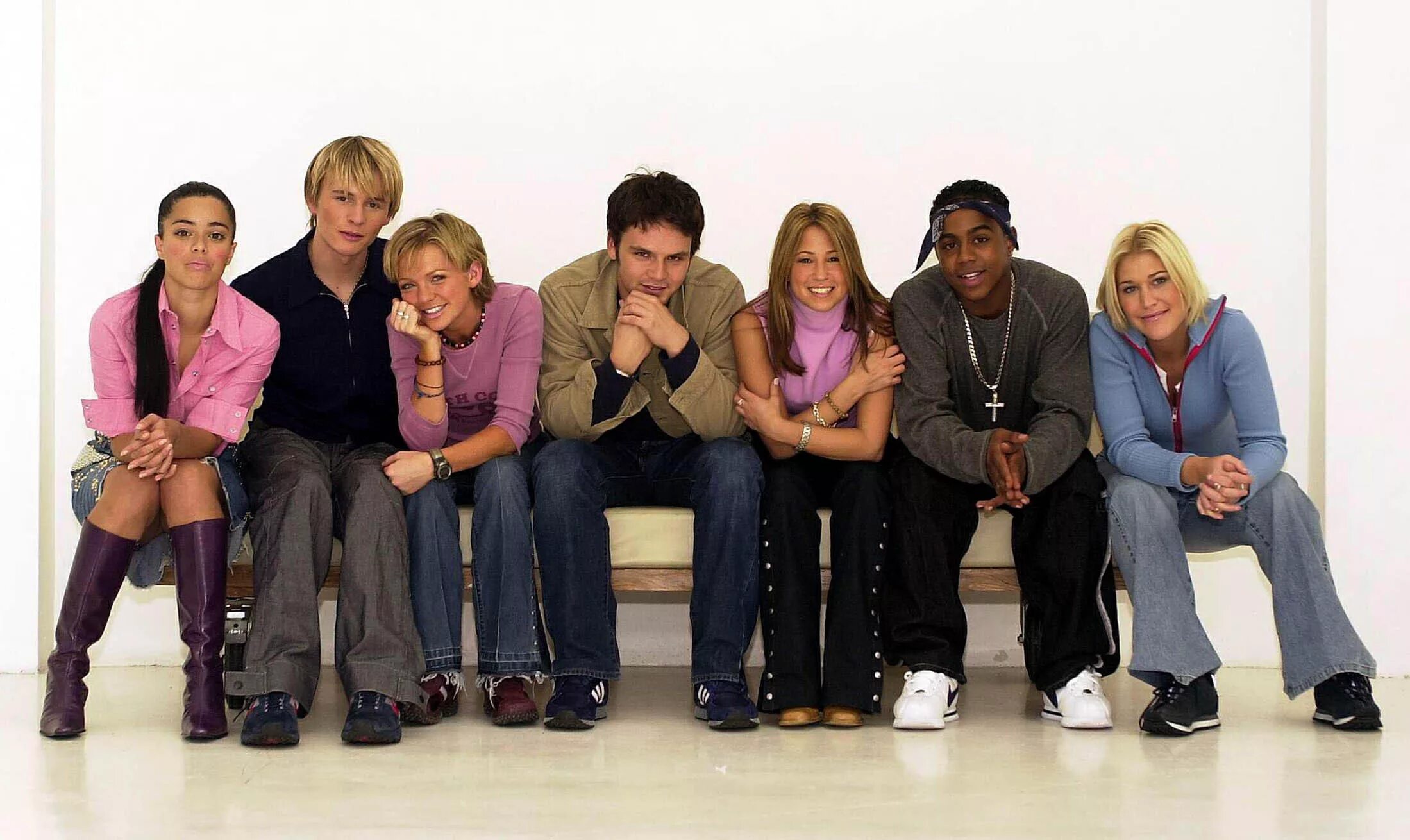 S group one. S Club 7. S Club 7 пол Каттермол. Группа s Club. S Club 7 сейчас.