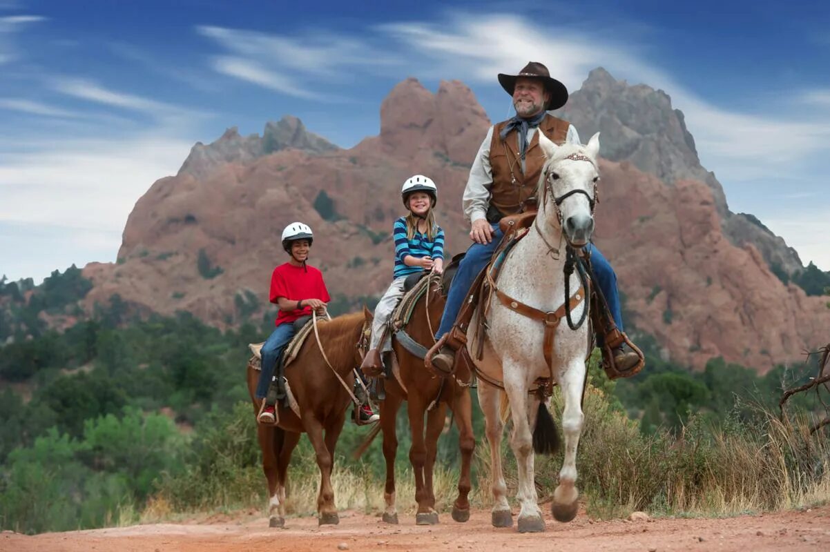 Команда ковбоев. Cowboy Culture. Karakalpakstan Horse riding. Raid discipline in Horse riding. Riding Tour. What is it.