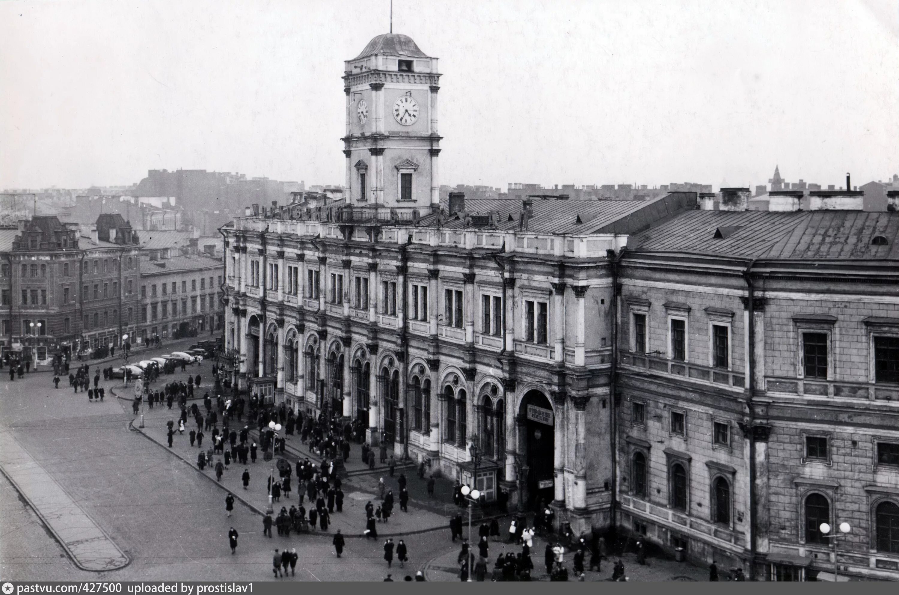 Московский вокзал санкт-петербург 19 век. Витебский вокзал 1904. Ленинградский (николаевский) вокзал в москве. Витебский вокзал санкт-петербург 19 век. Николаевский вокзал в петербурге 1851.