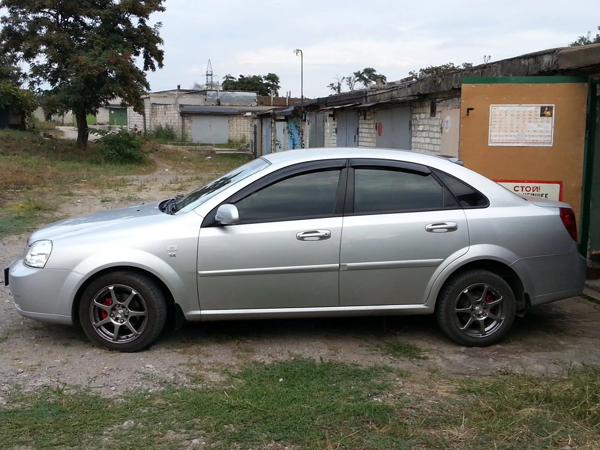 Chevrolet Lacetti диски r15. Chevrolet Lacetti хэтчбек диски r16. Chevrolet Lacetti хэтчбек r15. Шевроле Лачетти хэтчбек на литье р17. Колеса лачетти купить