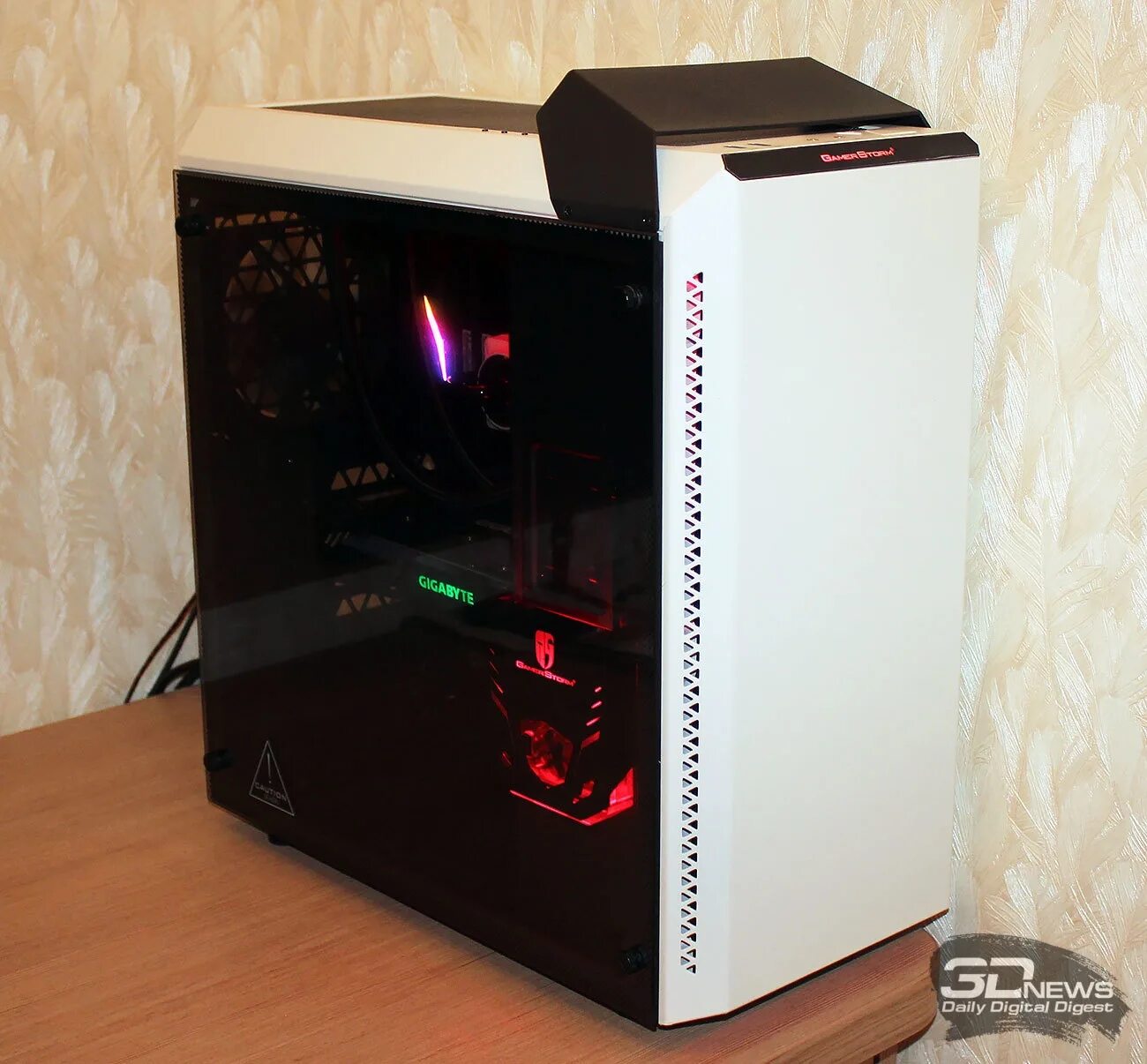 Deepcool чехол mid tower dukase liquid. Белый корпус с водянкой. Корпус жидкости. Fractal design 202 охлаждение. Deepcool captain 240 ex.