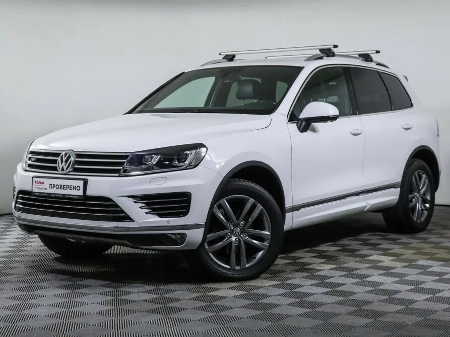 Volkswagen touareg 2017 r line. Туарег 3. Туарег 2013 тонированный. 0 дизель 245. 0 дизель 245.