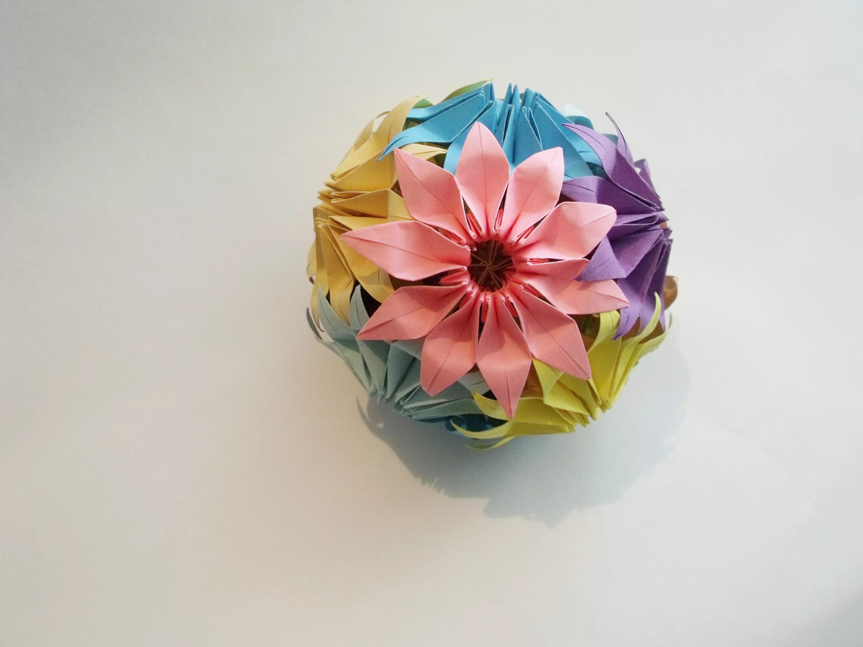 шар kusudama оригами. цветочный шар kusudama. кусудама цветок. цветок kusudama. кусудама цветок.