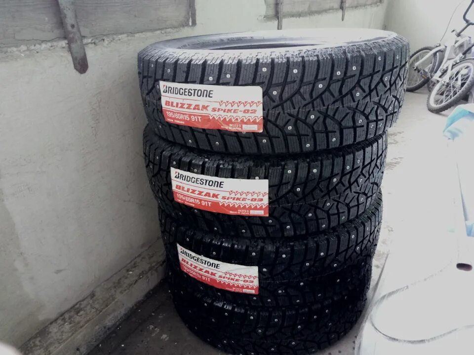 Bridgestone blizzak spike 02. Bridgestone Blizzak Spike-02 195/65 r15. 195/60 R15 Bridgestone Blizzak Spike-02 88t шип. Bridgestone Blizzak Spike-02 195/60 r15.