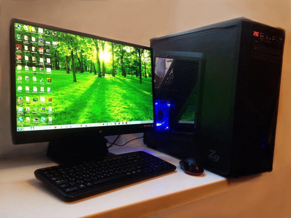 стационарный компьютер. мощный компьютер с монитором. ноутбук windows rt 8. игровой пк 8 ядерный. игровой пк с монитором и клавиатурой и мышкой.