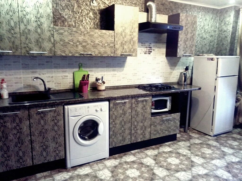 снять жилье в энгельсе. снять жилье в энгельсе. квартиры энгельс фото. гостиница на рублевке. квартира с видом на волгу.