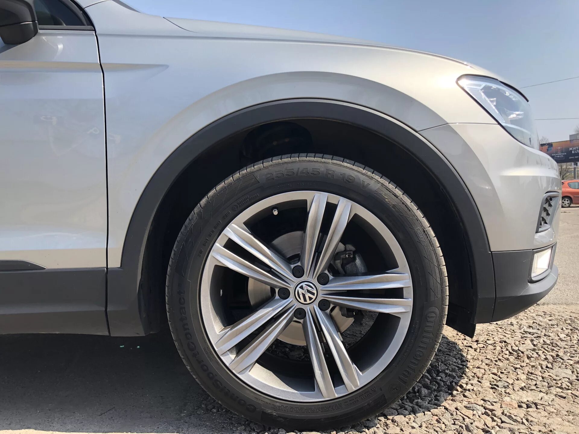 Диски Volkswagen Tiguan r19. Диски Sebring r19 VW Tiguan. Volkswagen Tiguan диски р19. Диски на Тигуан 2 r19. Колеса тигуан купить