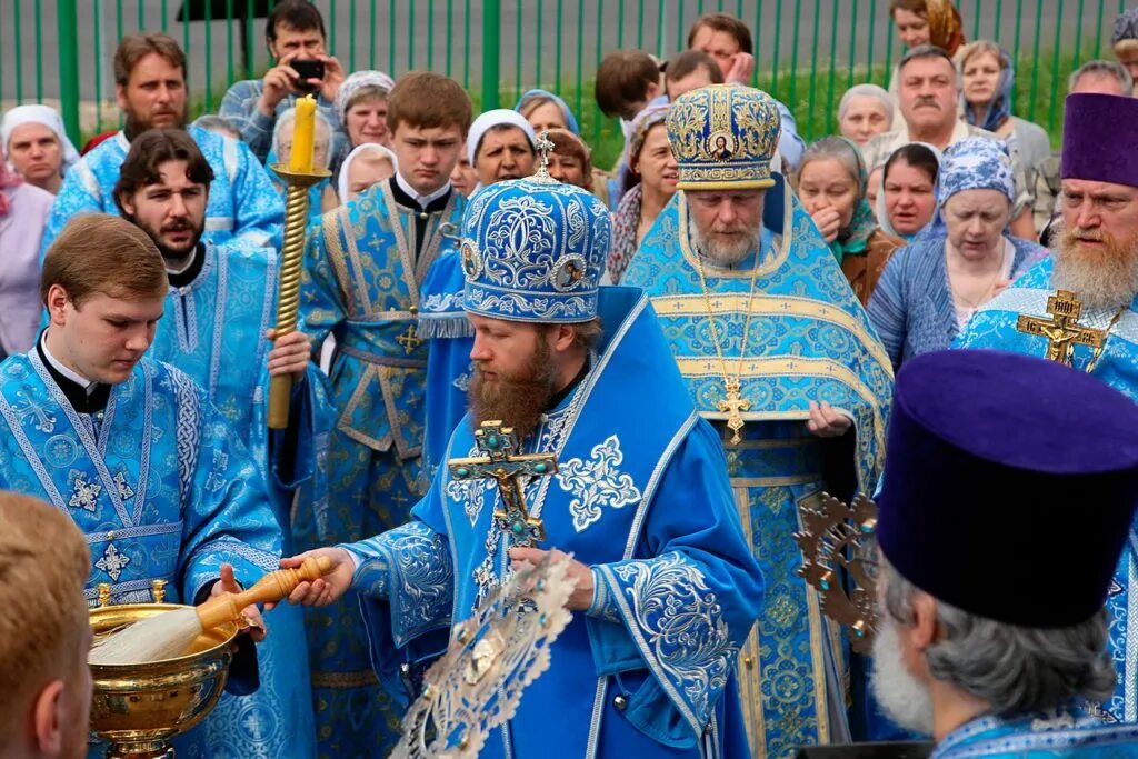 Кузьминки храм влахернской иконы божией матери в кузьминках. Иконы во влахернской церкви в кузьминках. Кузьминки церковь влахернской божией матери. Церковь влахернской иконы божией матери в усадьбе кузьминки. Иконы во влахернской церкви в кузьминках.