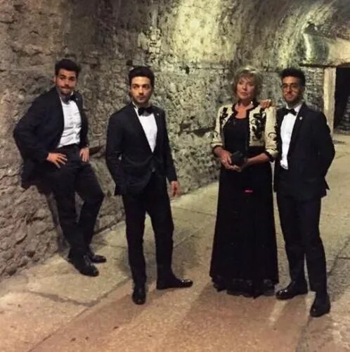 Un amore cosi grande ноты. Трио ил воло италия кто они. Группа il volo 2021. Volo. Un amore cosi grande ноты.