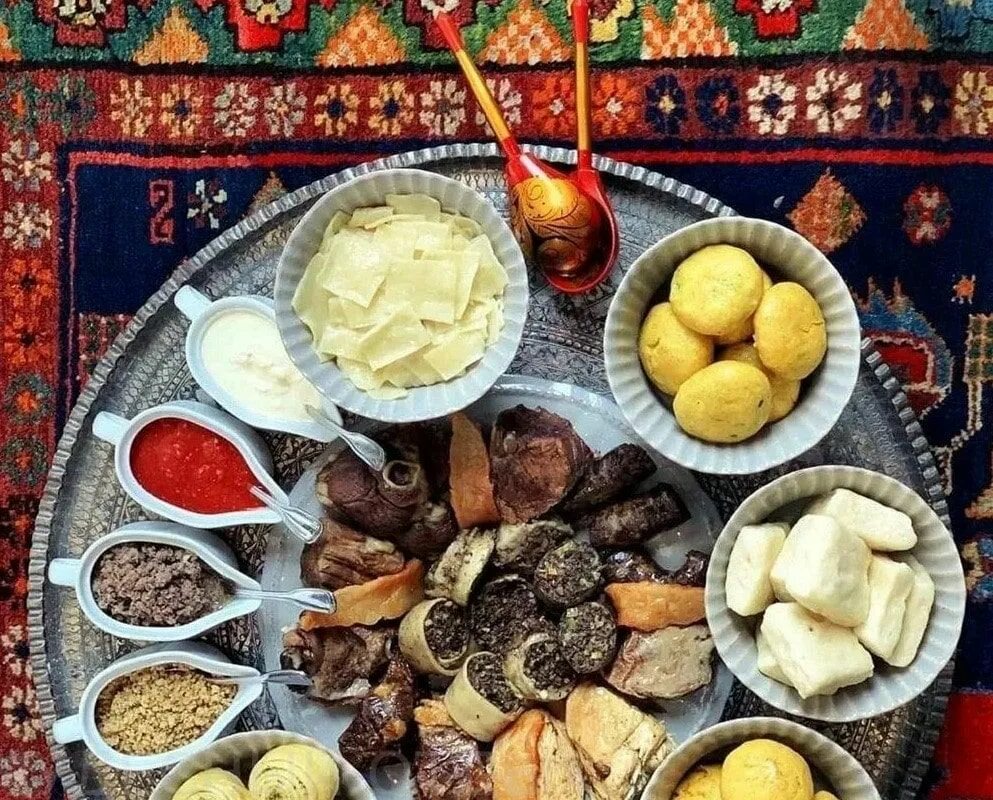 Еда в дагестане. Национальная кухня дагестана хинкал. национальная еда хинкал дагестанская. дагестанская кухня хинкал. дагестанская кухня аварский хинкал.