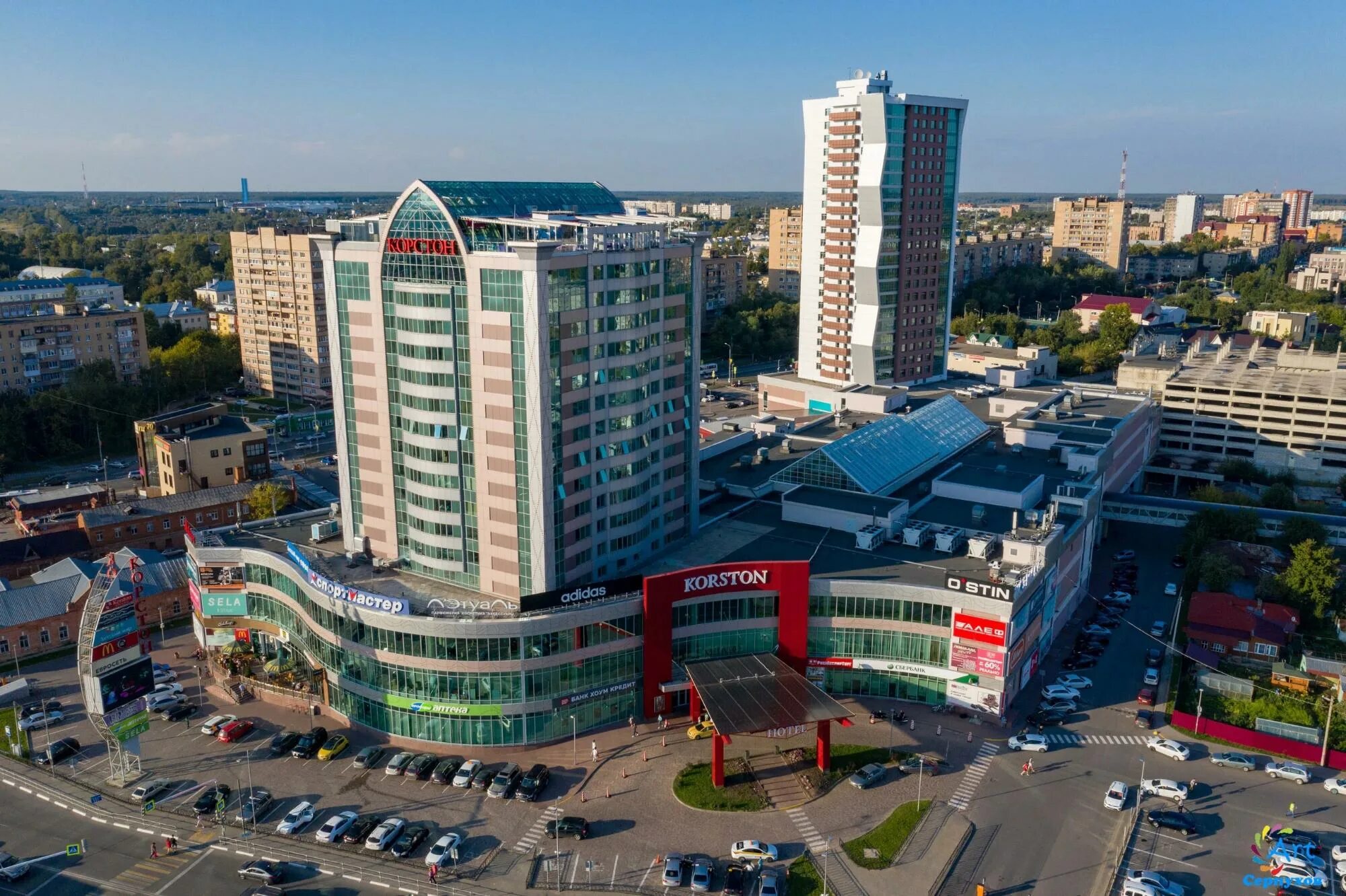 Подольск тарусская. Отель Корстон Серпухов. ТРЦ Корстон Серпухов. Серпухов торговый центр Корстон. Корстон Серпухов гостиница.