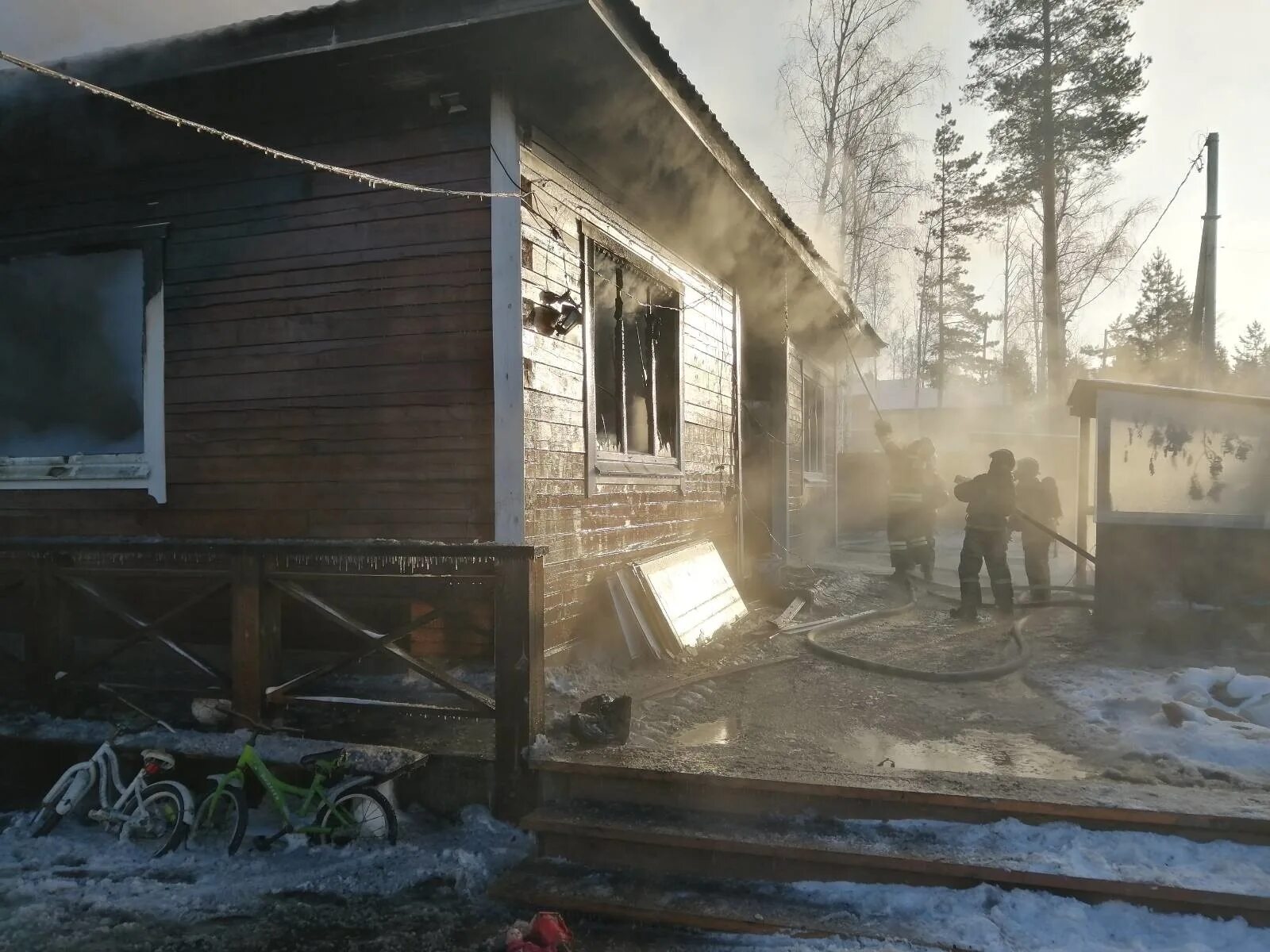 Погода в куйтуне на 10. Пожары в Куйтунском районе. Пожар в Барлуке Куйтунского района. Пожар в Куйтуне вчера. Происшествия Куйтунский район.