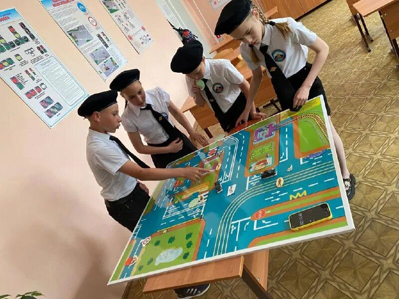 школа поселок восходящий. последний звонок 2022. майский кбр гимназия 1 выпускные. железнодорожненская сош. ленинуглевская школа ленинск-кузнецкий.