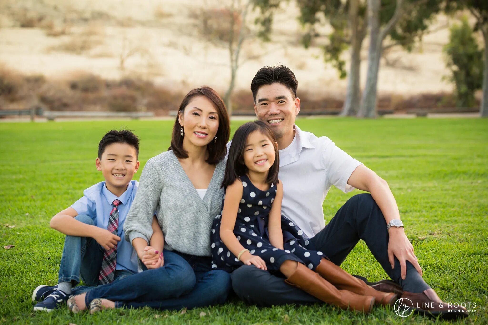 Семья азиаты. Счастливая семья азиаты. Большая азиатская семья. Счастливый Азиат. Asia family